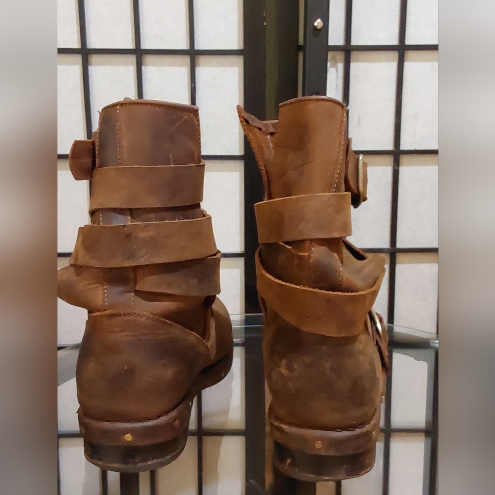 Jeffrey Campbell Brit Distressed Brown Leather Moto Strap Biker Pull On Boots 10 - Picture 8 of 16
